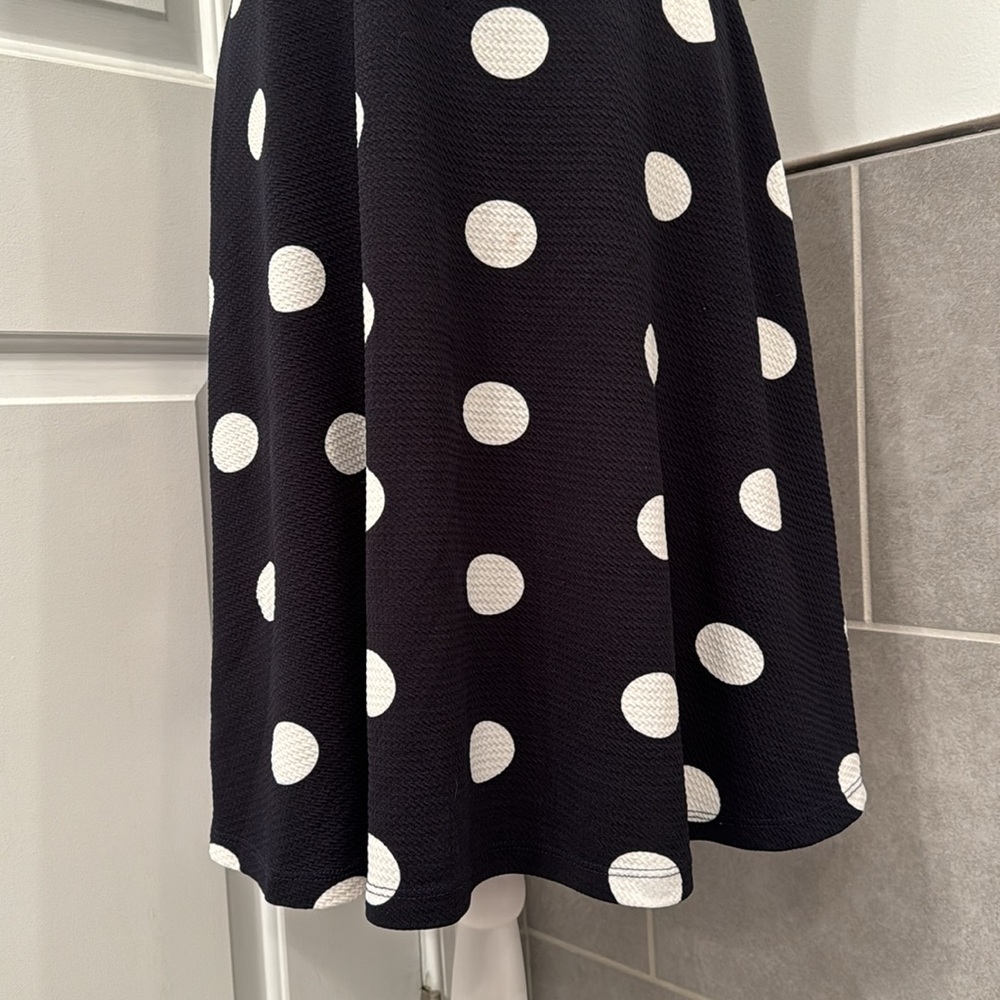 Kaileigh Polka Dot Dress - Picture 3 of 10